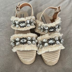 Womens sandals